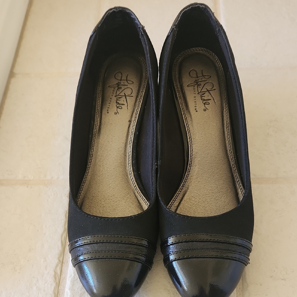 Life Stride Women's Black Platform Shoes